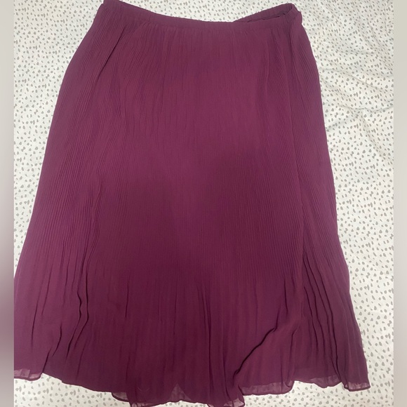 NWT Joe Fresh Pleated Chiffon Plum Midi Skirt 1X - Picture 5 of 5